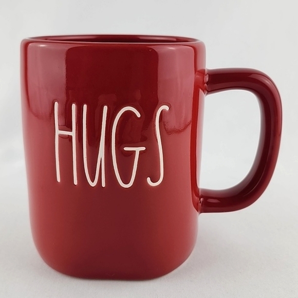 Rae Dunn Glossy Red Coffee Mug Double Sided HUGS KISSES White Large Letters - Picture 2 of 11
